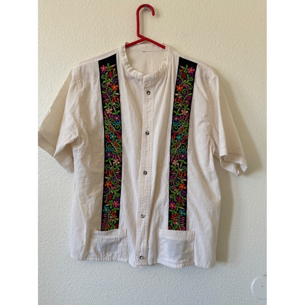 Mens Cream Embroidered Floral Mexican Guayabera Shirt Snap Button Size L /G - Picture 2 of 14